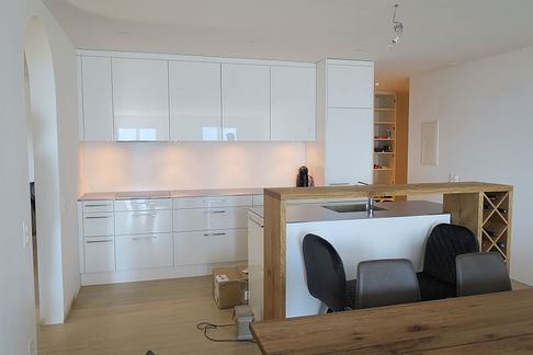 Pfister Schreinerei + Küchenbau AG - Regalmöbel - Sideboards - Möbelbau